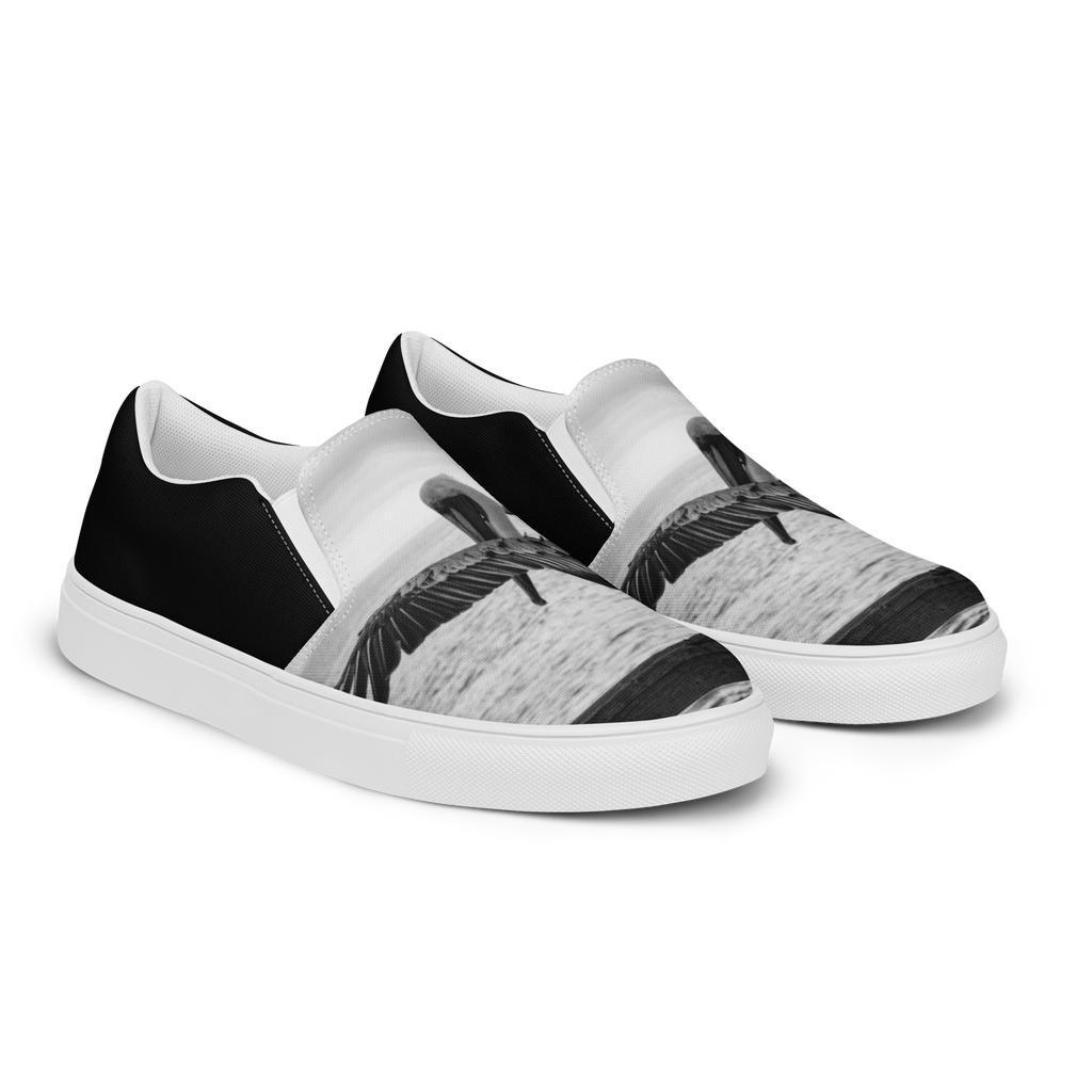 Pelican on a Pier Women’s slip-on canvas shoes